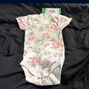 0 to 3 month old baby girl, onesie